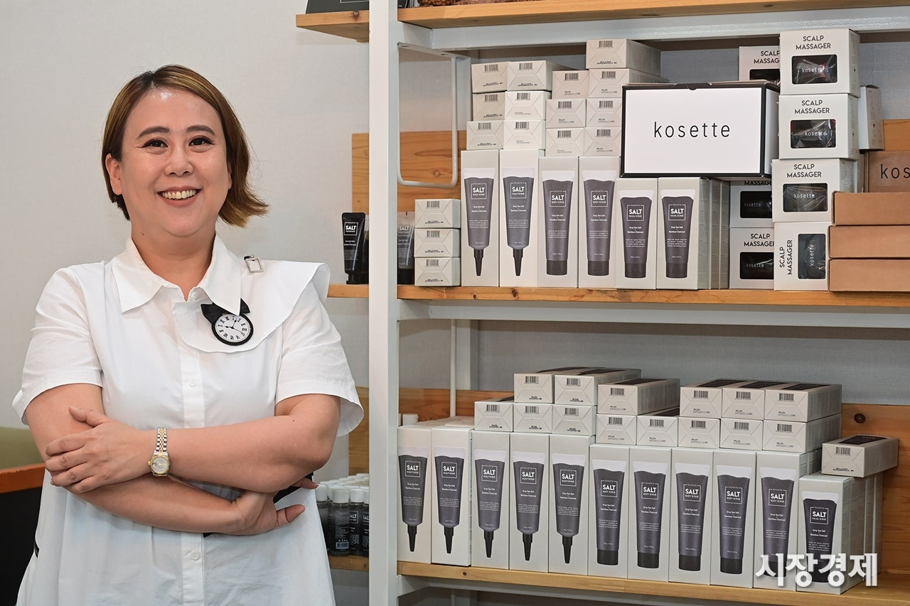 시장경제 '비주그룹, 화장품 中企 수출 도우미 자처 [2023 뷰티브랜드 대상]' 보도 2...